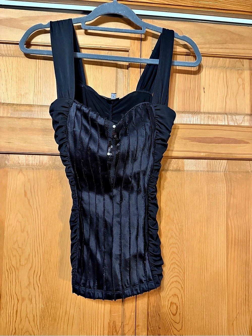 XOXO Ruched Sequin Tank Top in Black Size Large Like New